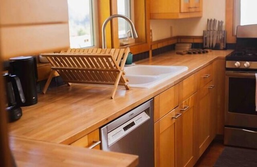 Lummi Island Maison | Panoramic Views of Islands/Sea!