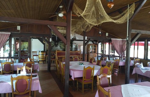 Nasice Hôtel | Pansion Ribnjak