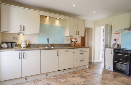 Rhoscolyn Cottage | Pantalon y Hyman, RHOSCOLYN