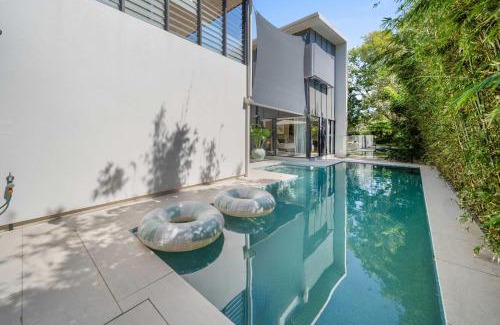 Wurtulla Maison | Pantai Villa on the beach