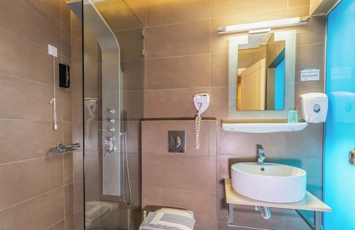 Violi Charaki Hôtel | Pantheon Hotel