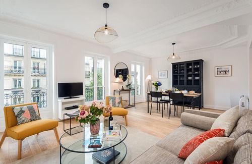 Val-de-Grace Appartement | PANTHÉON / LUXEMBOURG GARDENS CHARMING TWO BEDROOM