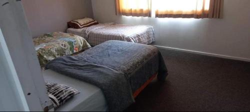 Papamoa Beach Maison | Papamoa Budget Accommodation