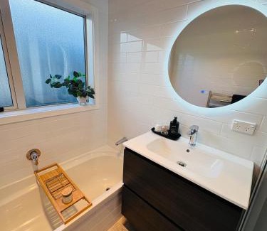 Papamoa Beach Maison | Papamoa Family Beach House