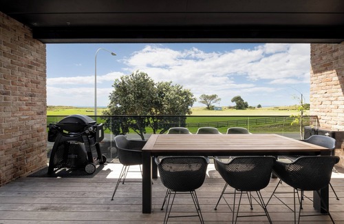 Papamoa Beach Maison | Papamoa Luxury Escape
