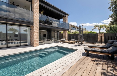 Papamoa Beach Maison | Papamoa Luxury Escape