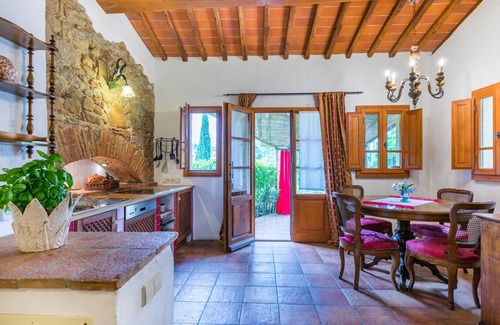 Moncioni Appartement | Papavero by Interhome