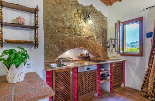 Moncioni Appartement | Papavero by Interhome