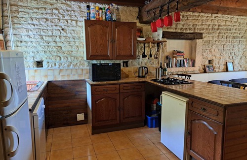 Saint-Pierre-de-Juillers Cottage | 'Papillon' La Grange du Moulin-Just families - Fun for kids - Heated pool - wifi