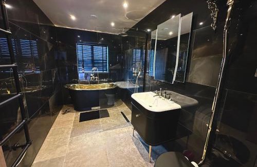 Markham Moor Maison | Papillon