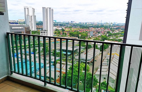 Taman Tampoi Indah Appartement | Centre commercial Paradigm, centre commercial Sutera