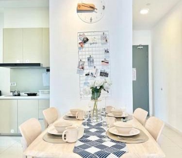 Johor Bahru Appartement | Paradigm Residence 3BR Deluxe Suite Skudai by Luxecocoo CK