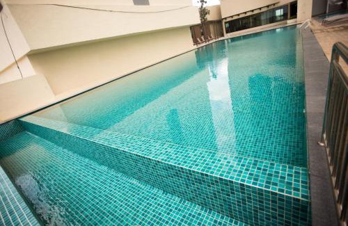 Taman Bukit Mewah Appartement | Paradigm Residence By The one - upstair of paradigm mall JB