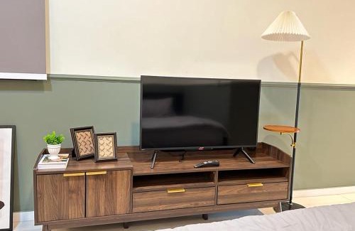 Taman Bukit Mewah Appartement | Paradigm Residence Studio 4pax 2King bed Netflix WiFi