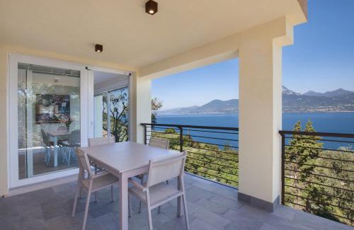 Torri del Benaco Appartement | Paradise Apartment With Pool