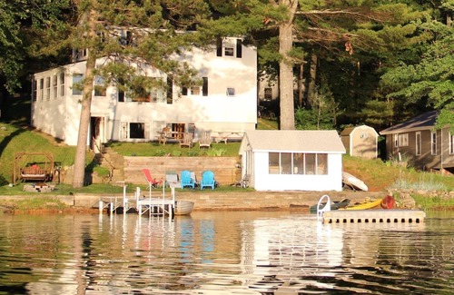Union Maison | Retraite paisible au bord de l’eau à quelques minutes de Wolfeboro