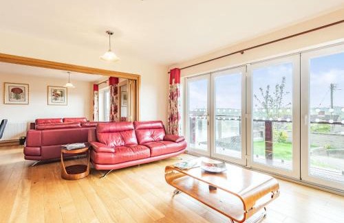 Cinderford Maison | Paradise