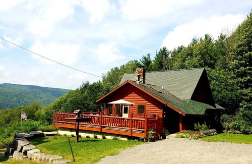 De Ruyter Maison | Maison en rondins paradisiaque avec piscine - Cazenovia à 10 min