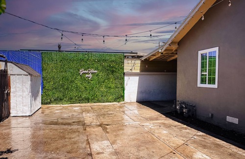 Compton Maison | Paradise Home in Compton