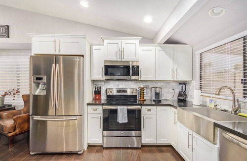 Chandler Maison | Paradise in Chandler! Heated/cooled pool included.
