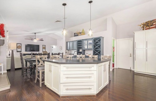 Chandler Maison | Paradise in Chandler! Heated/cooled pool included.