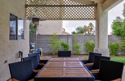 Silverado Ranch Maison | Paradise in Vegas near the Strip w/game room & pool!
