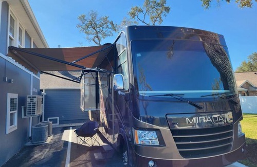 Leesburg Maison | Paradise on Lake Harris unit RV#5