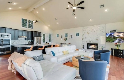 Travis Landing Maison | Paradise on Lake Travis