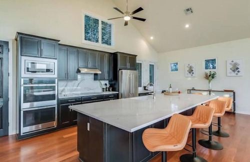 Travis Landing Maison | Paradise on Lake Travis