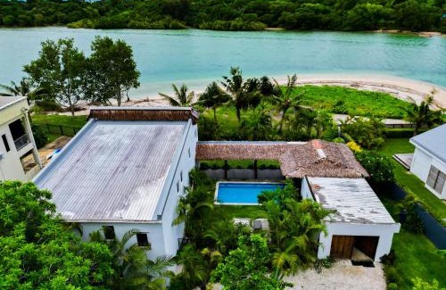 Port Vila Maison | Paradise Point Escape