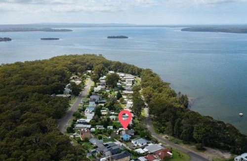 Basin View Maison | Paradise Shores by Experience Jervis Bay
