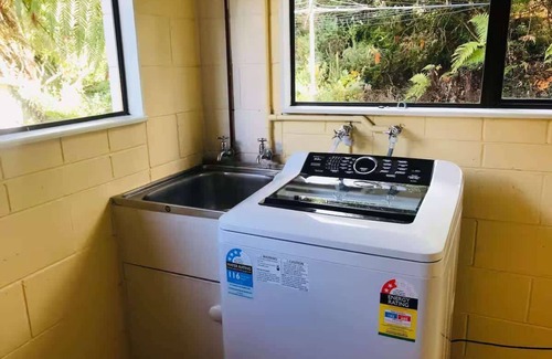 Rotorua Appartement | Paradise Valley Getaway - Farm Cottage with Stream