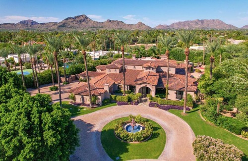 Paradise Valley Maison | Paradise Valley Villa with Luxe Pool and Outdoor Games