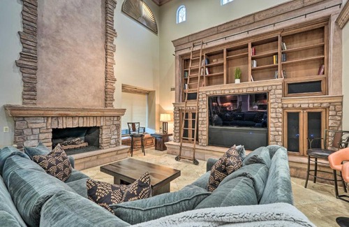 Paradise Valley Maison | Paradise Valley Villa with Luxe Pool and Outdoor Games