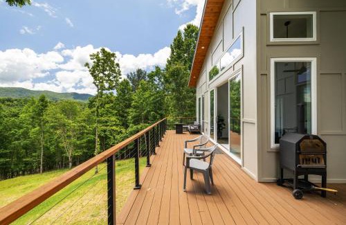 Young Harris Maison | Paradise View 4br Fall Retreat Firepit Dogs
