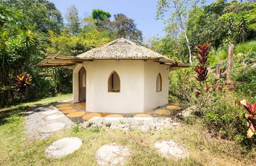 Baru Maison | Paradiselodge - Temple - Bungalow