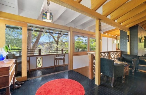 Dangar Island Maison | PARADISO on Dangar island. Peak of the Hill. Resort treetop style vibes
