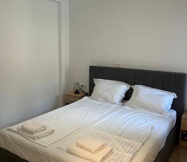 Ofrinion Appartement | Paralia Ofriniou Oasis Apartment with Swimming Pool Access and Starlink WIFI