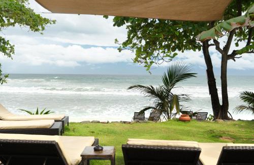Matara District Maison | Parasol dore