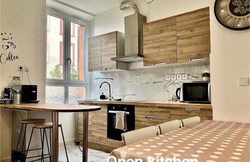 Le Raincy Appartement | PARIS CITY-Le Raincy - Facing station - 4 to 8 Pers