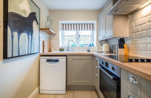 Glaston Maison | Park Cottage Summary: