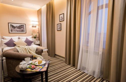 Sarny Hôtel | Park Hotel Warshawskiy