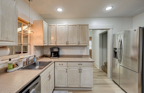 Meadow Glade Autre | Park like setting and fenced, 3 bed 2.5 bath updated 1920 farmhouse-Covered Deck