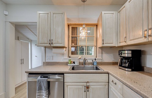 Meadow Glade Autre | Park like setting and fenced, 3 bed 2.5 bath updated 1920 farmhouse-Covered Deck