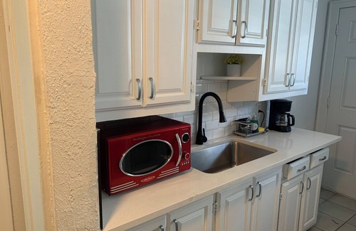 Central Oklahoma City Maison | Park Place, across from park, pet friendly