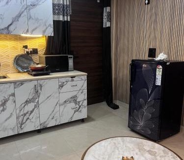 Phase I Appartement | Park Stay- Compact 1bhk Studio for Long Stays
