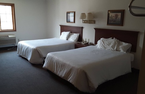 West Bend Hôtel | Park View Inn & Suites and Conference Center