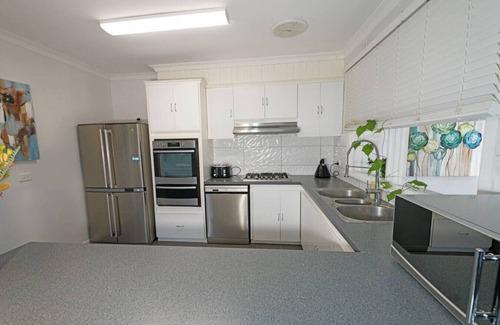 Parkdale Maison | Parkdale 4-BRM Home near Mentone Pet-friendly Wi-Fi
