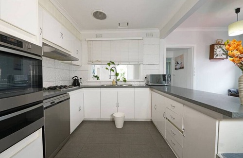 Parkdale Maison | Parkdale 4-BRM Home near Mentone Pet-friendly Wi-Fi