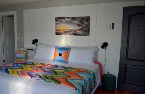Triton Hôtel | Parkers Bluewater Inn